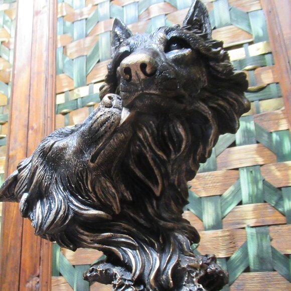 Resin and Wood Wolf Bronzed Wildlife Statue - Picture 2 of 11